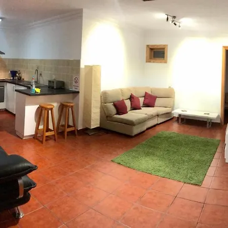 Apartment Basement Very Large Fantastic Location *